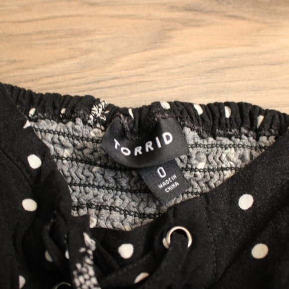 Torrid Black & White Pineapple Polka Dot Flowy Summer Dress 0 - Picture 4 of 9